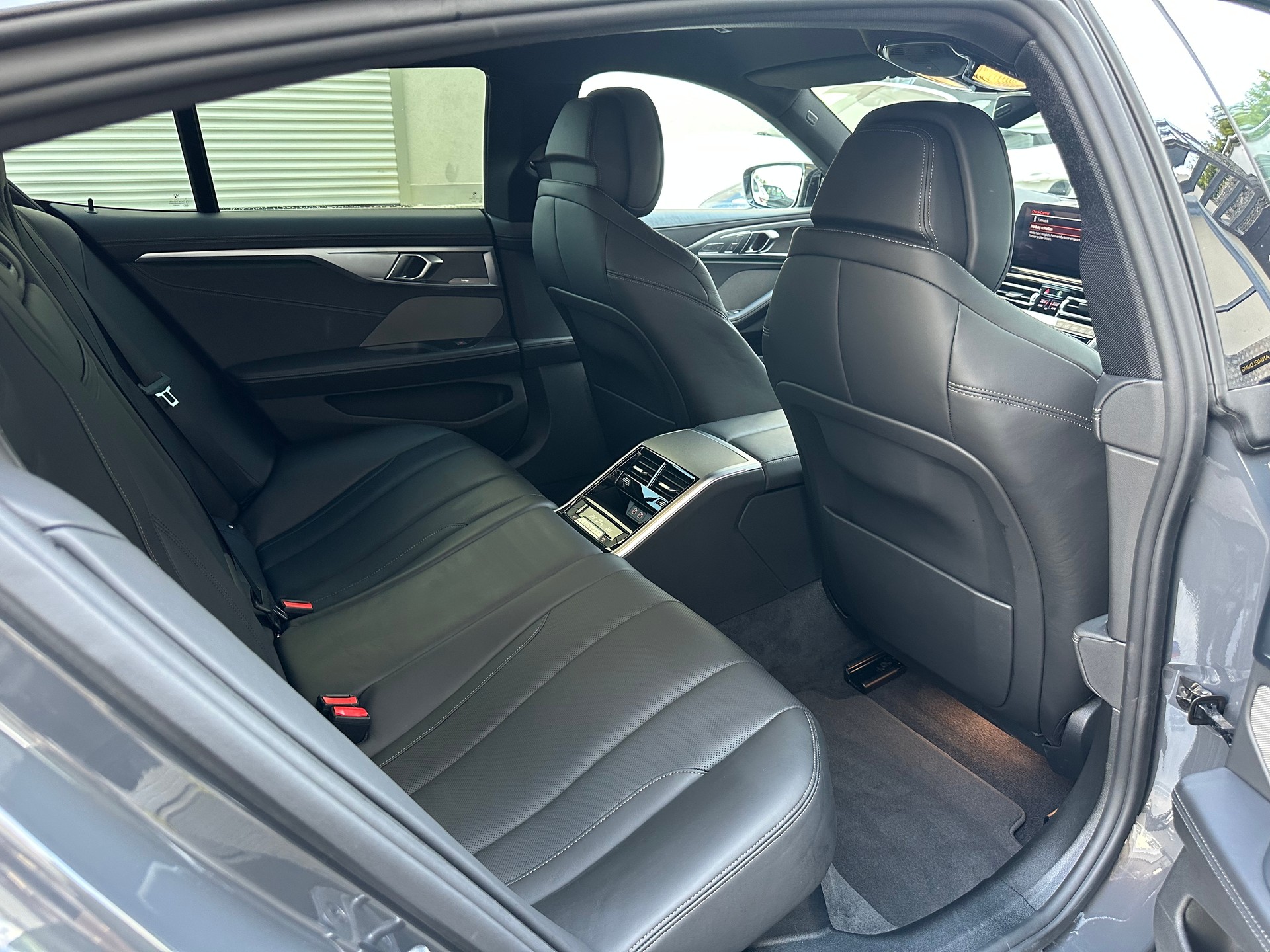 BMW M850i xDrive Steptronic-image-10