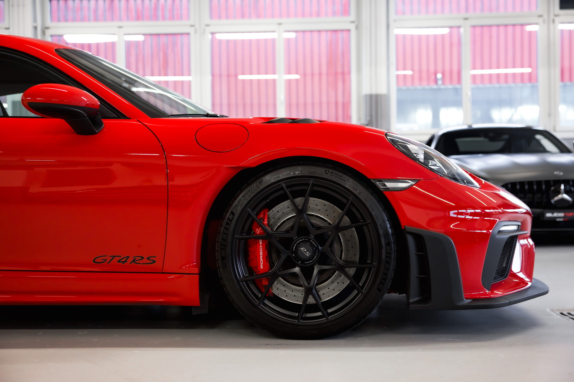 PORSCHE Cayman 718 GT4 RS PDK-image-8