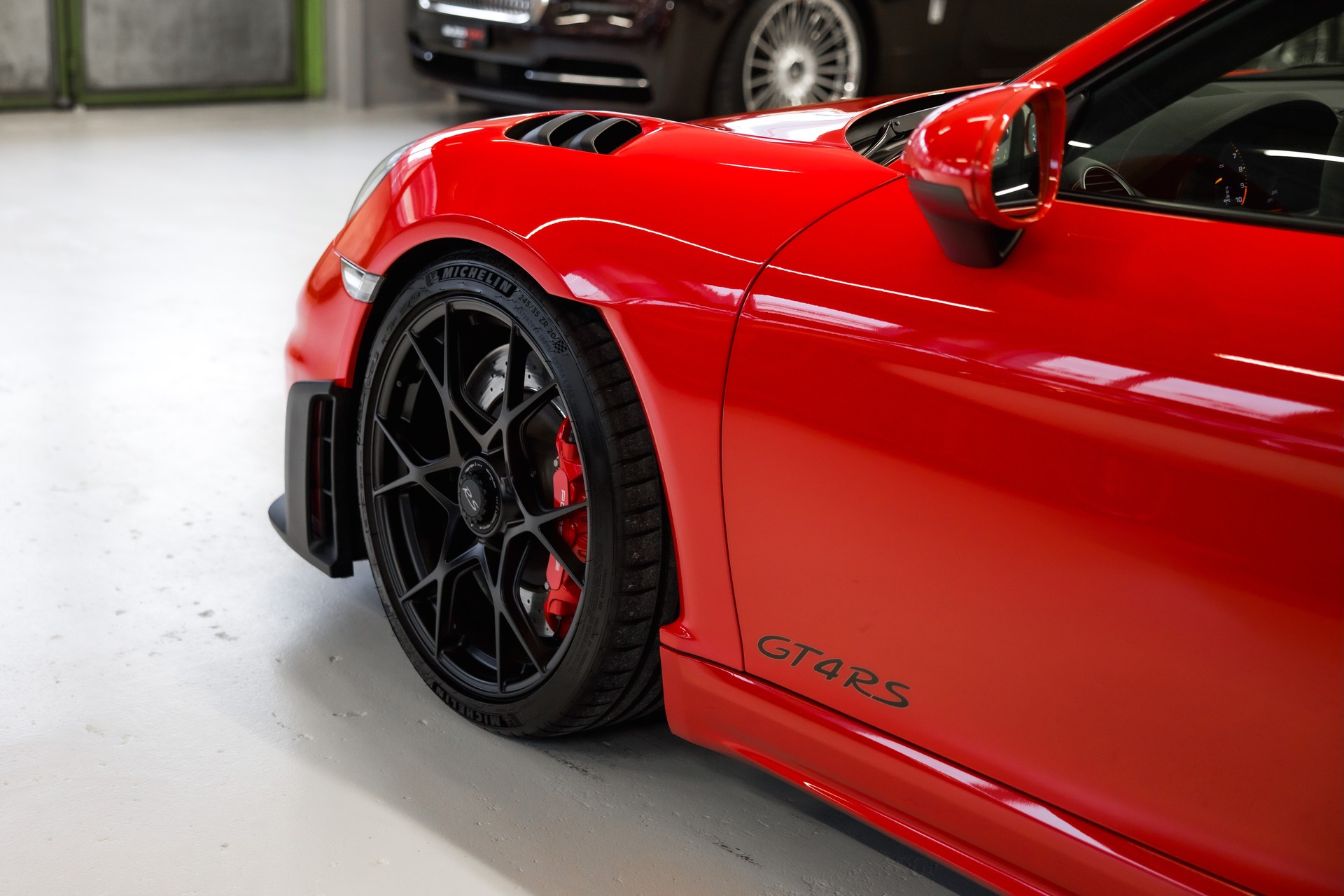 PORSCHE Cayman 718 GT4 RS PDK-image-12