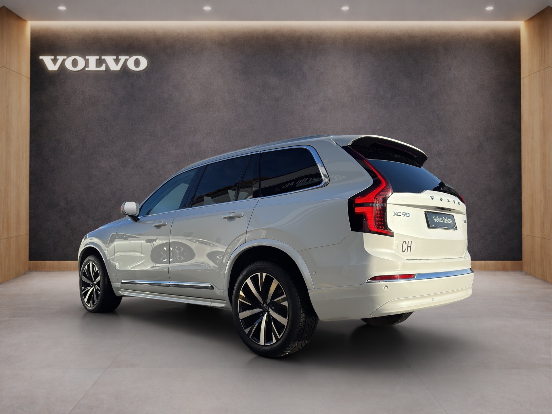 VOLVO XC90 2.0 B5 MH Plus Bright AWD-showroom-element-2