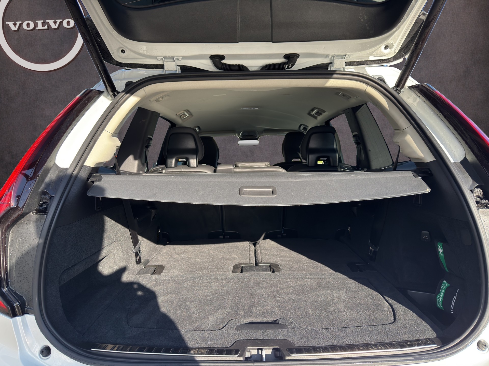 VOLVO XC90 2.0 B5 MH Plus Bright AWD-image-12