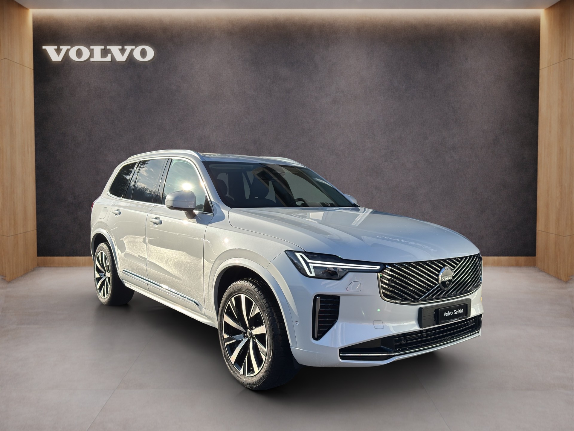 VOLVO XC90 2.0 B5 MH Plus Bright AWD-image-6
