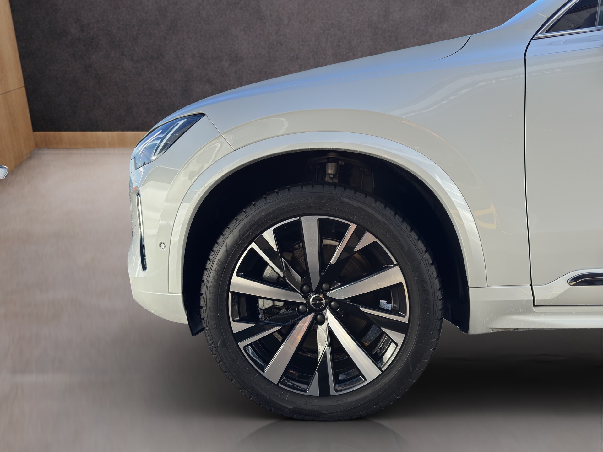 VOLVO XC90 2.0 B5 MH Plus Bright AWD-image-16