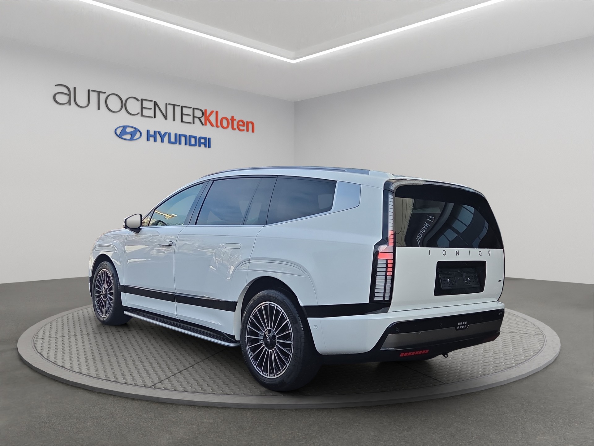 HYUNDAI Ioniq 9 Calligraphy 4WD-showroom-element-3