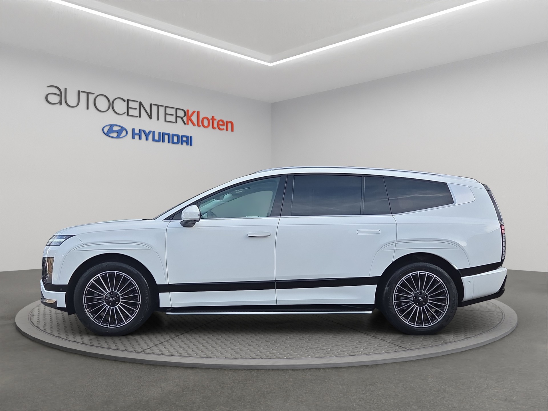 HYUNDAI Ioniq 9 Calligraphy 4WD-showroom-element-2
