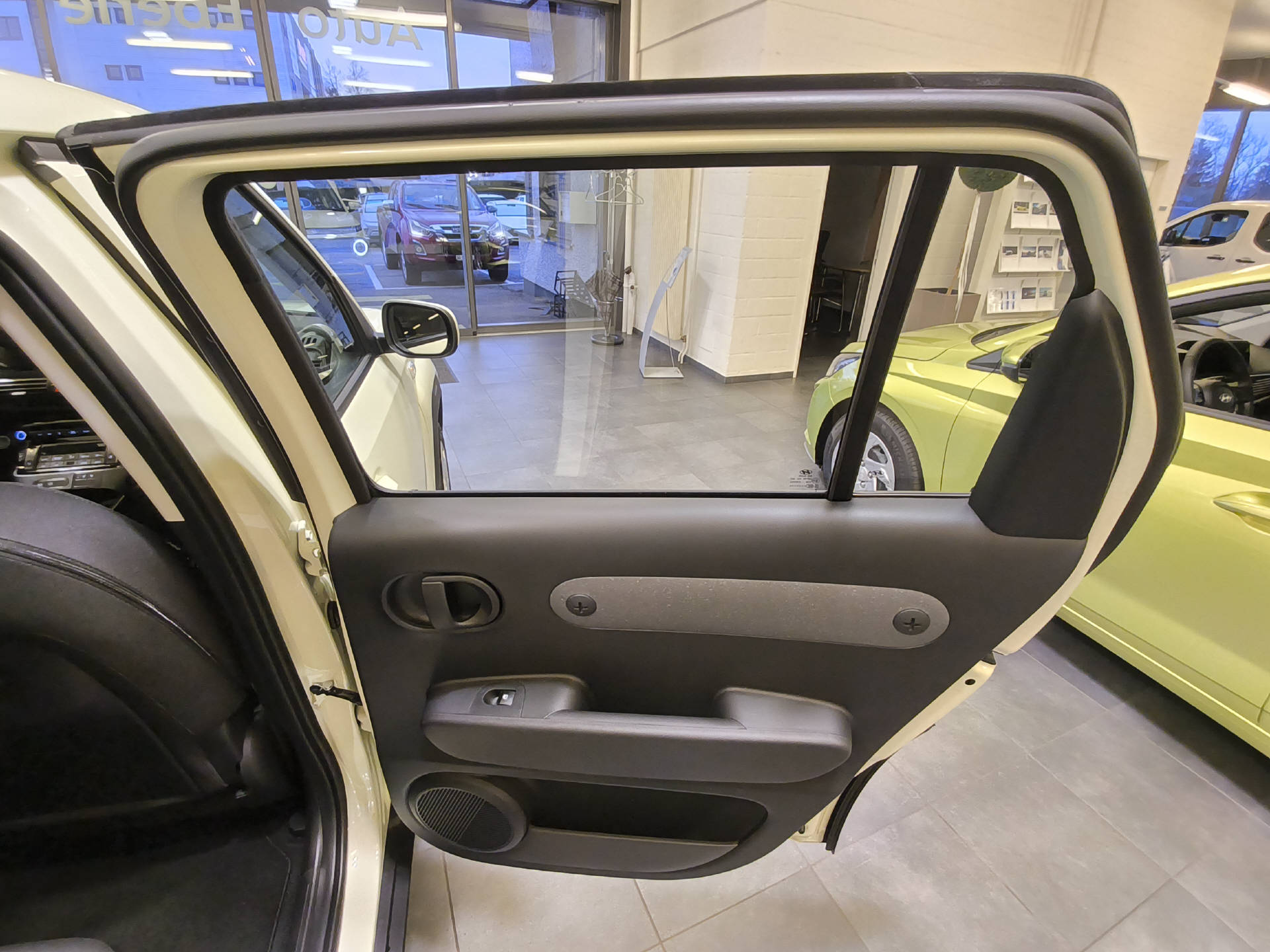 HYUNDAI Inster Electric Origo-image-18