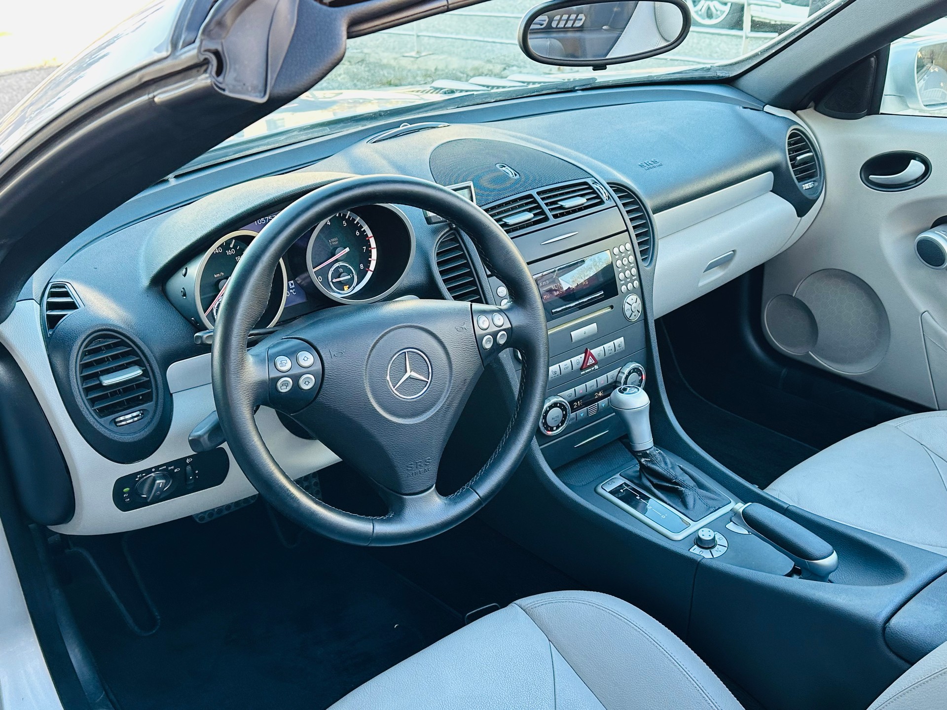MERCEDES-BENZ SLK 280-image-17