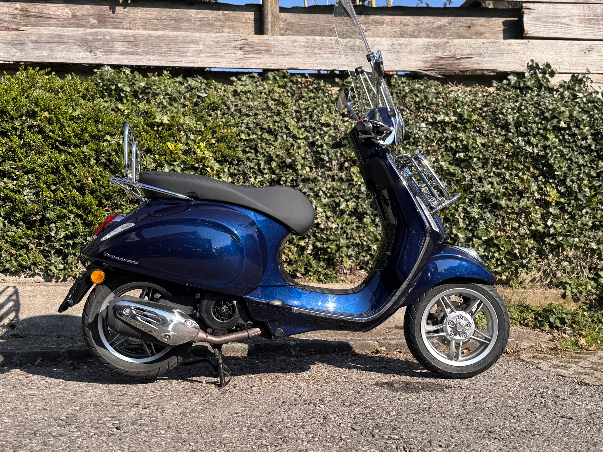 PIAGGIO Vespa 125 Primavera ABS-image-2