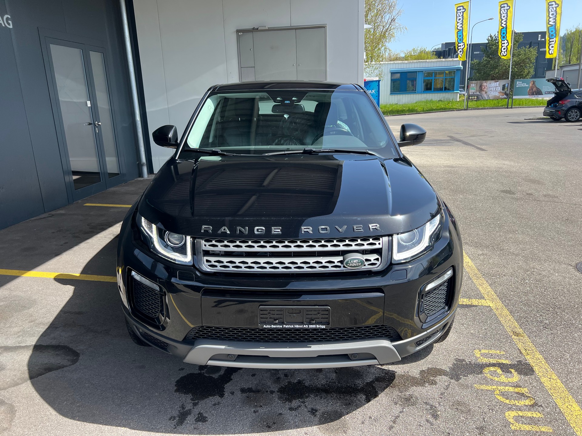 LAND ROVER Range Rover Evoque 2.0 TD4 SE AT9-image-2