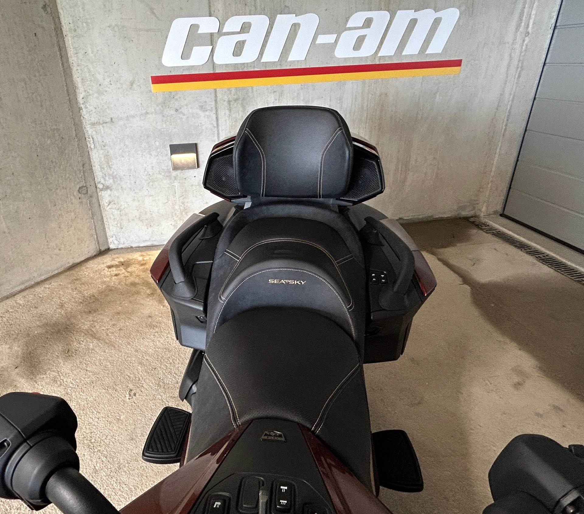 CAN-AM RT Sea-to-Sky-image-3