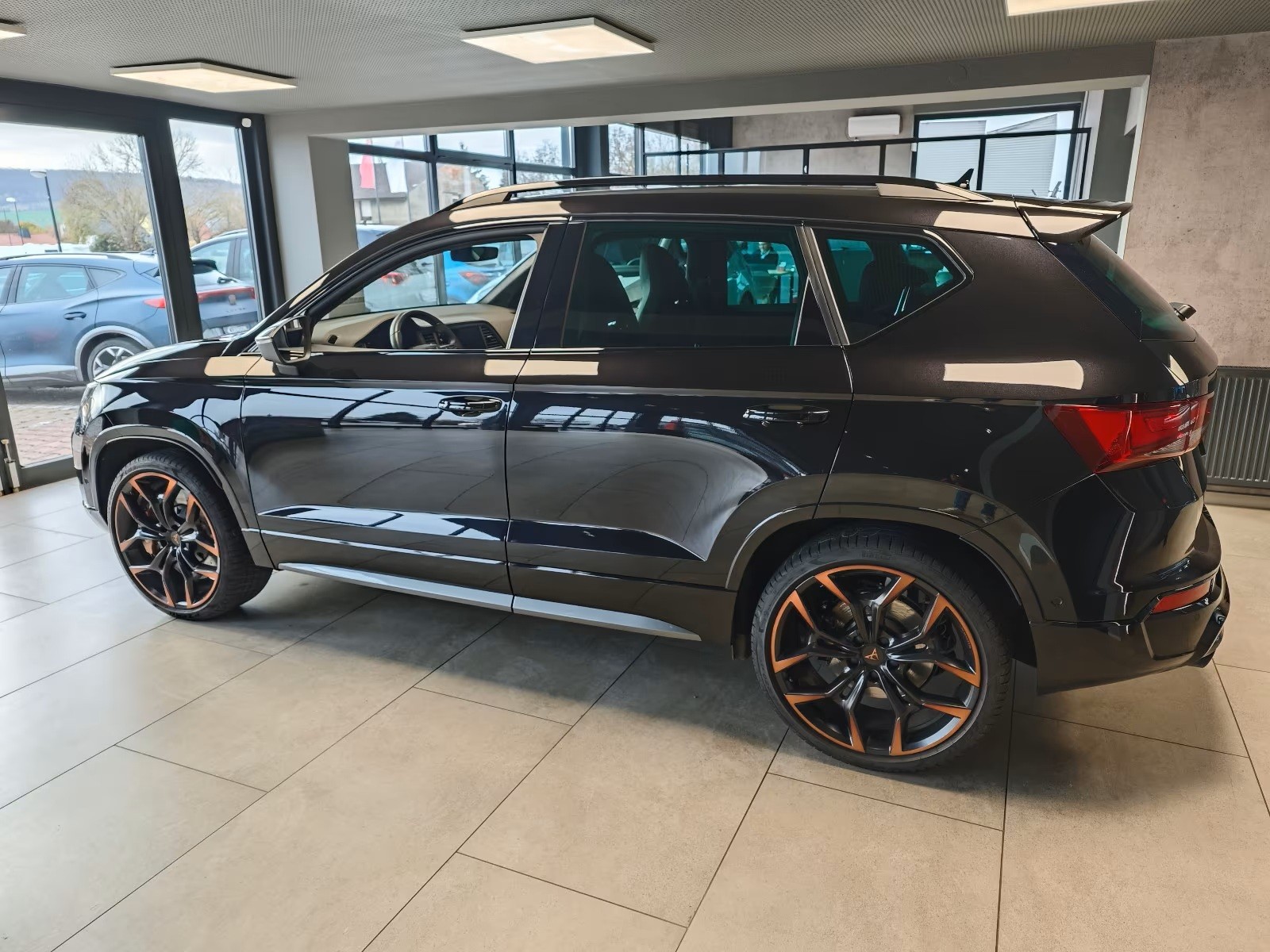 CUPRA Ateca 2.0TSI VZ Edition 4Drive DSG-showroom-element-2