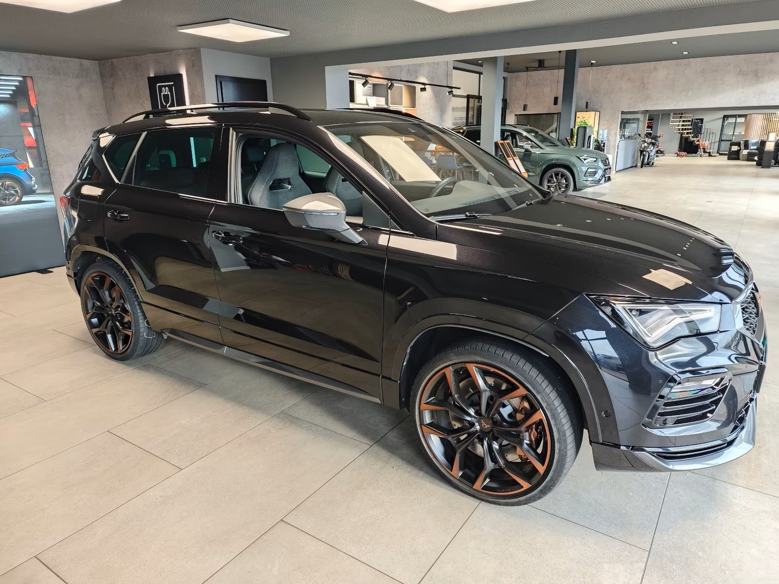 CUPRA Ateca 2.0TSI VZ Edition 4Drive DSG-showroom-element-1