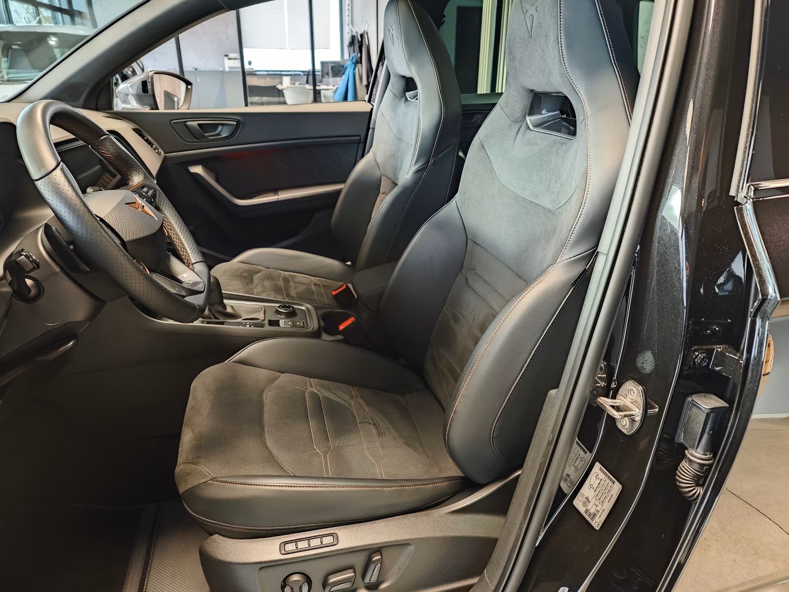 CUPRA Ateca 2.0TSI VZ Edition 4Drive DSG-image-4