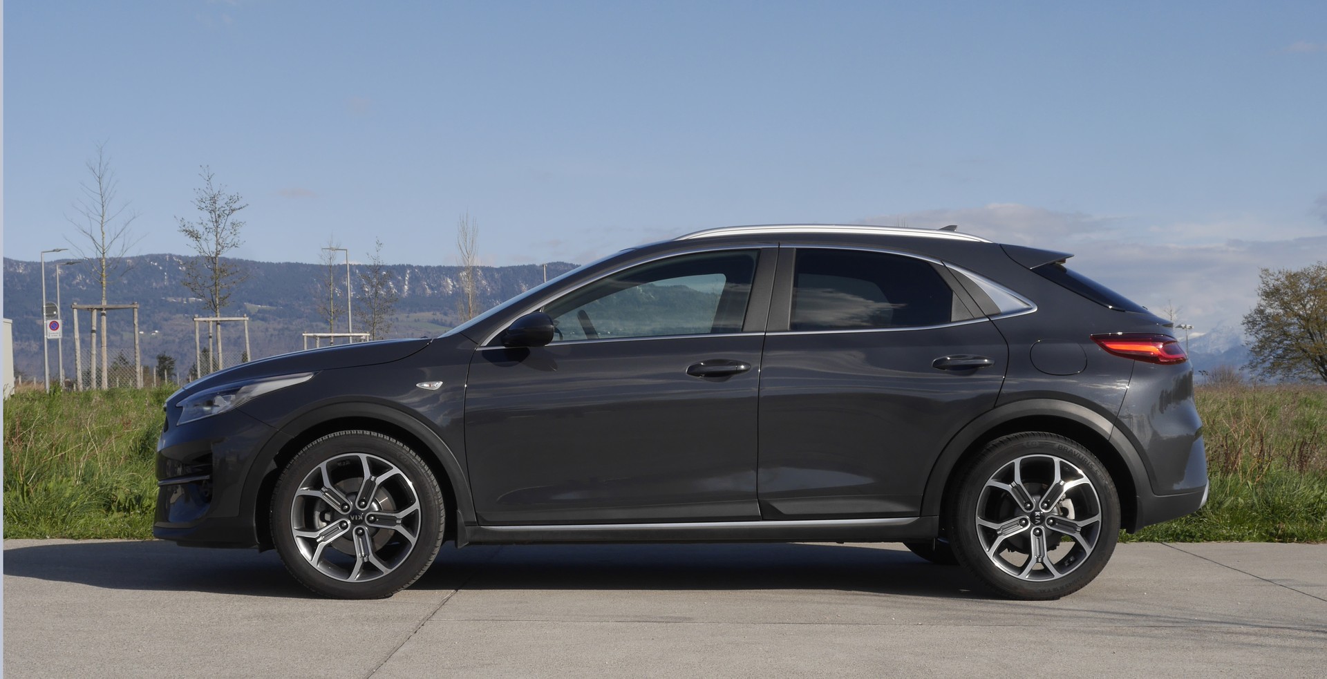 KIA Xceed 1.5 T-GDI DCT Style-image-1