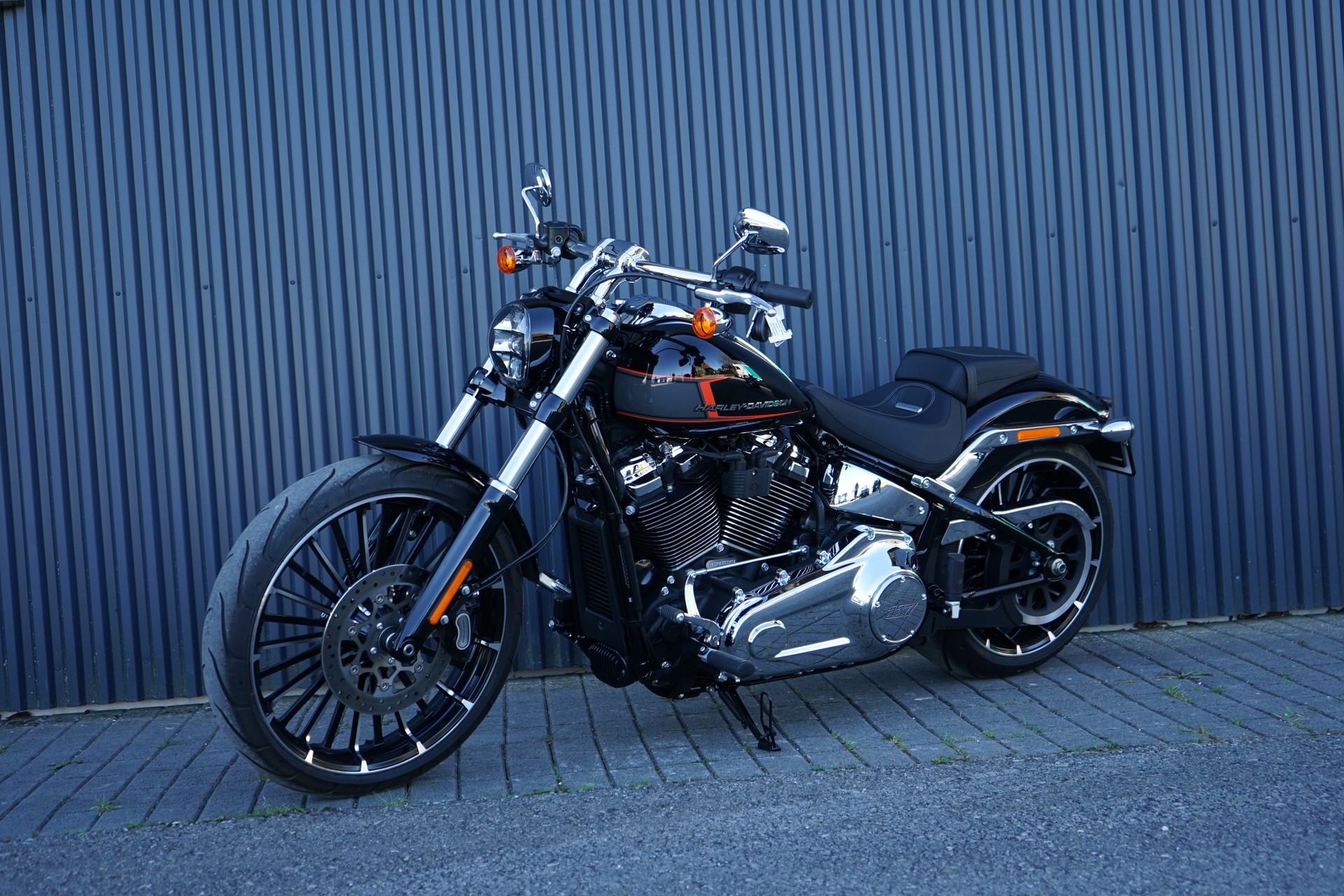 HARLEY-DAVIDSON FXBR Breakout 117-image-1