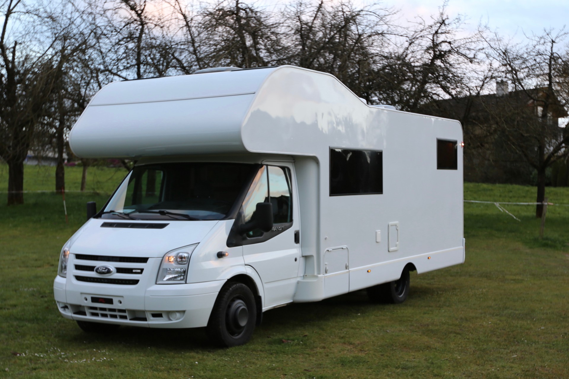 CARADO Einzigartiger autarker Camper-image-19