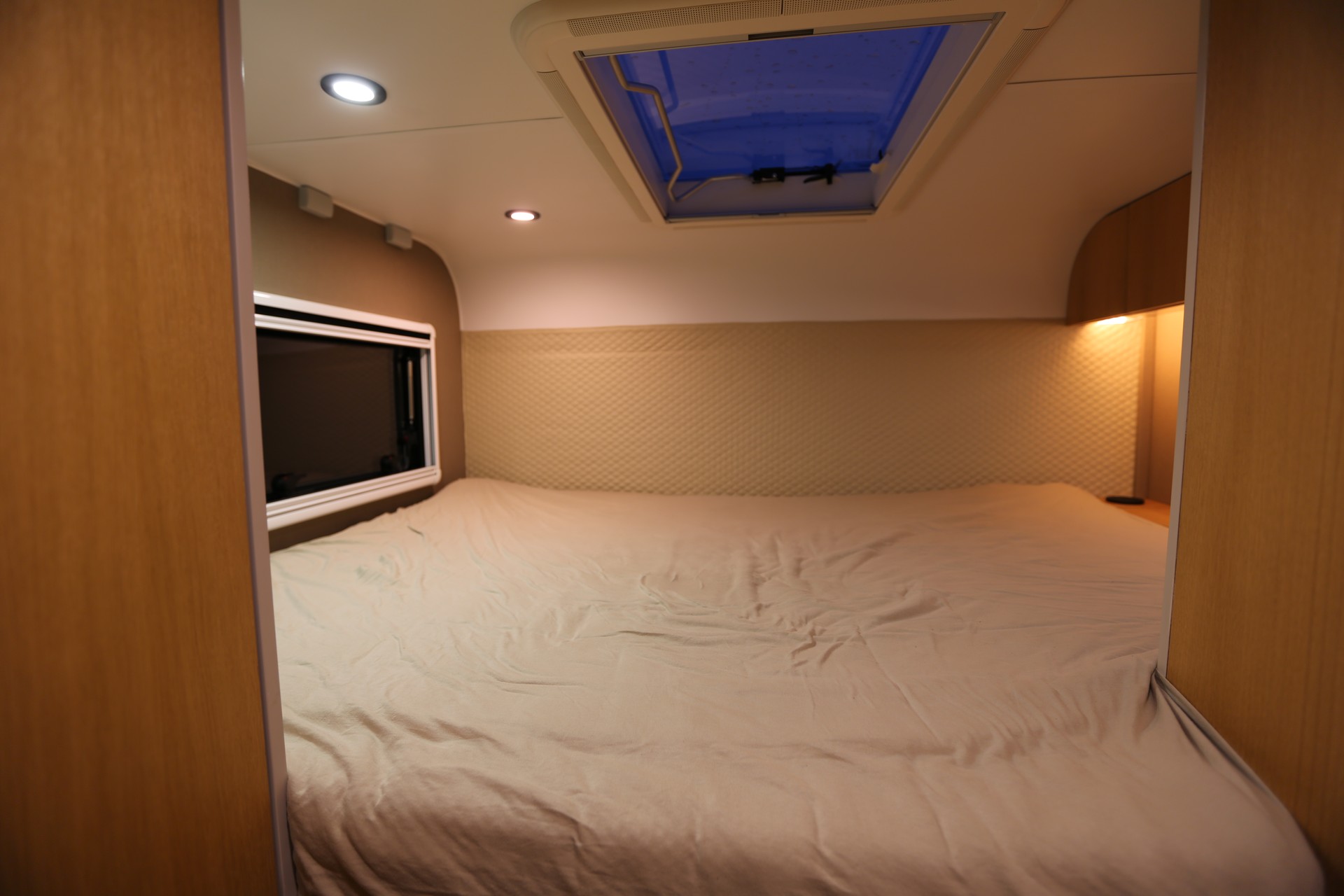 CARADO Einzigartiger autarker Camper-image-6