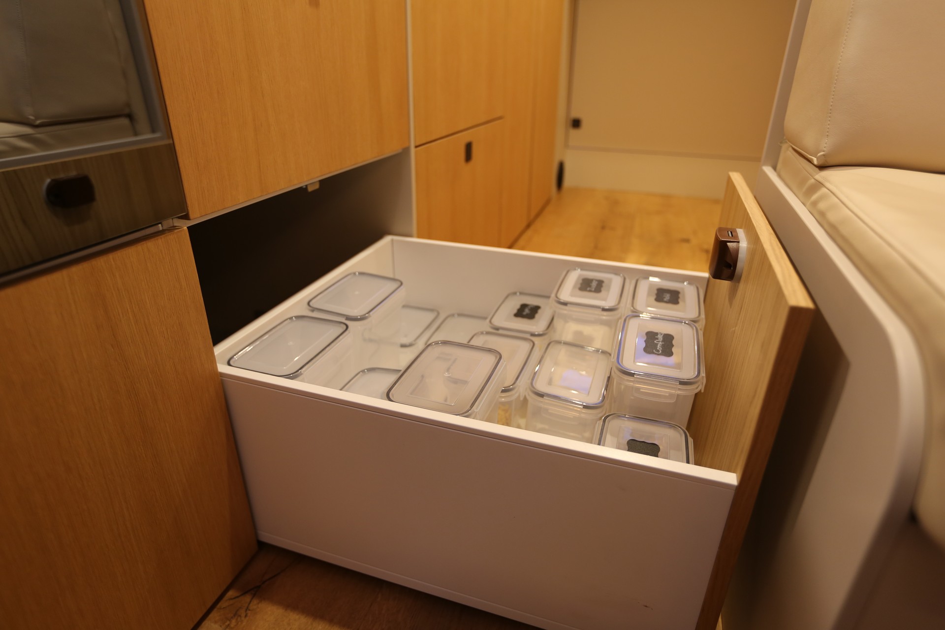 CARADO Einzigartiger autarker Camper-image-10
