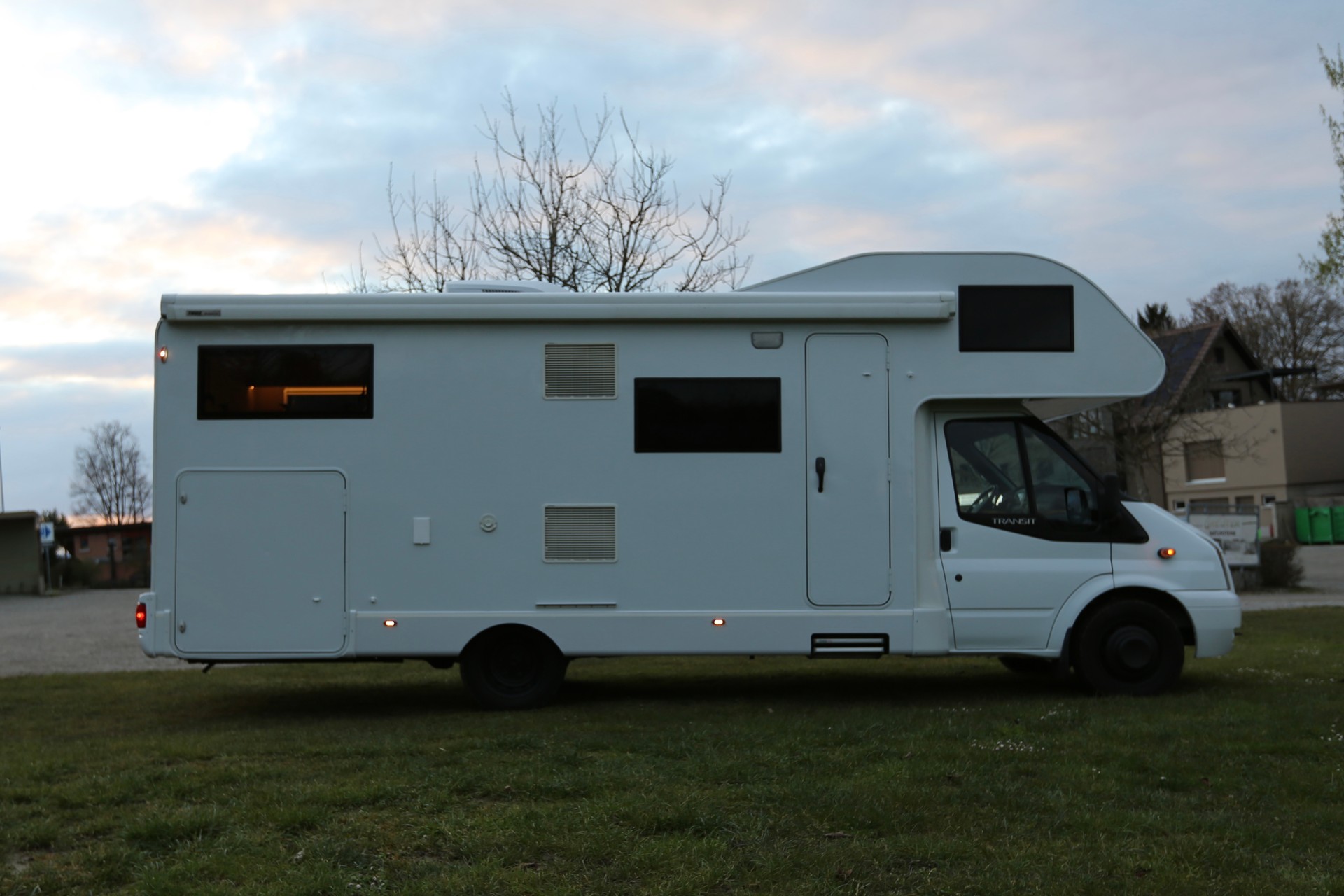 CARADO Einzigartiger autarker Camper-image-22