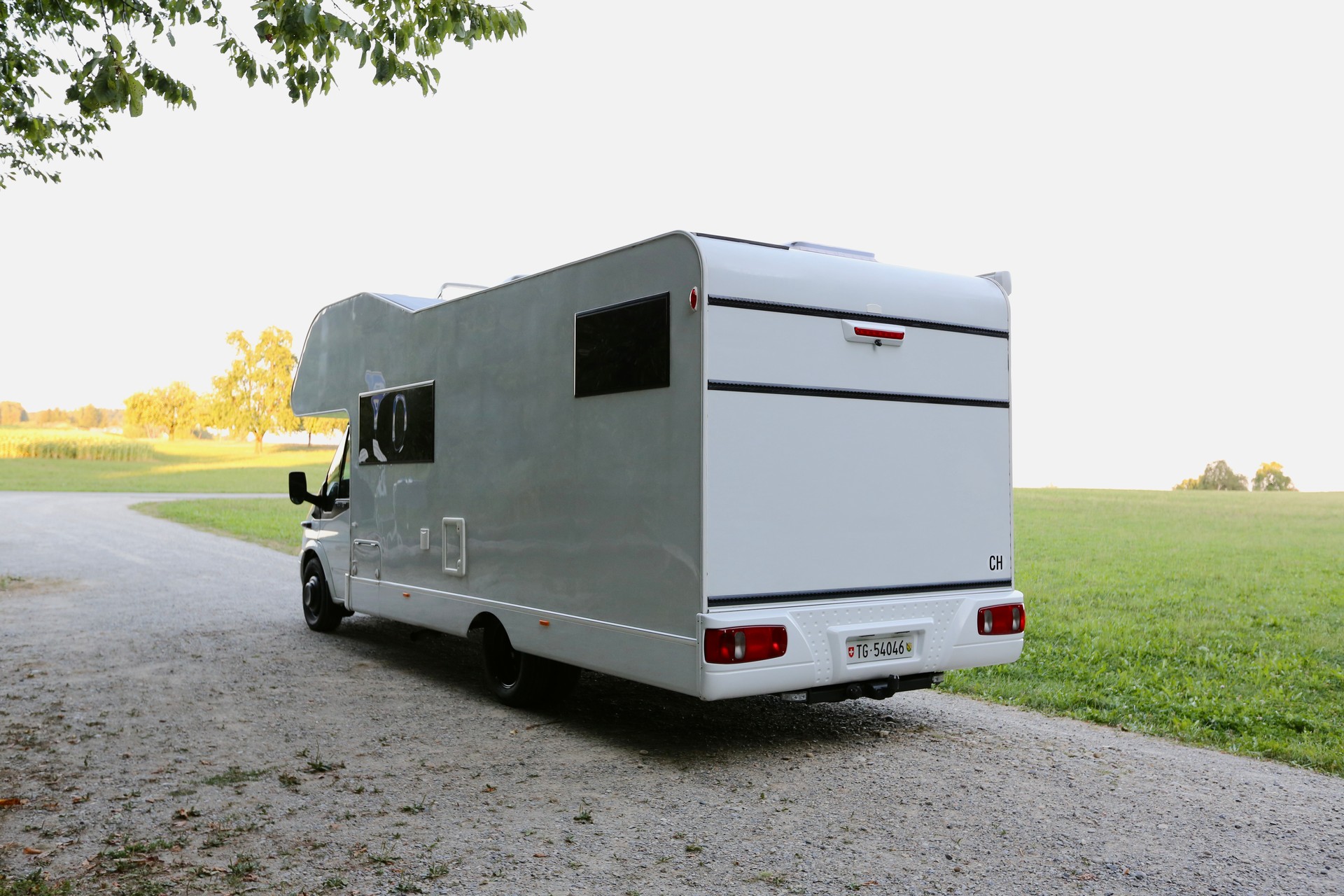 CARADO Einzigartiger autarker Camper-image-20