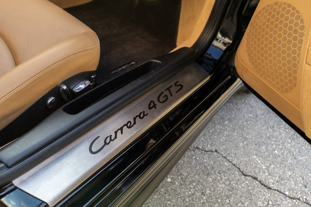PORSCHE 911 Cabriolet 3.8 Carrera 4 GTS PDK-image-22