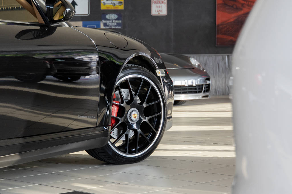 PORSCHE 911 Cabriolet 3.8 Carrera 4 GTS PDK-showroom-element-2