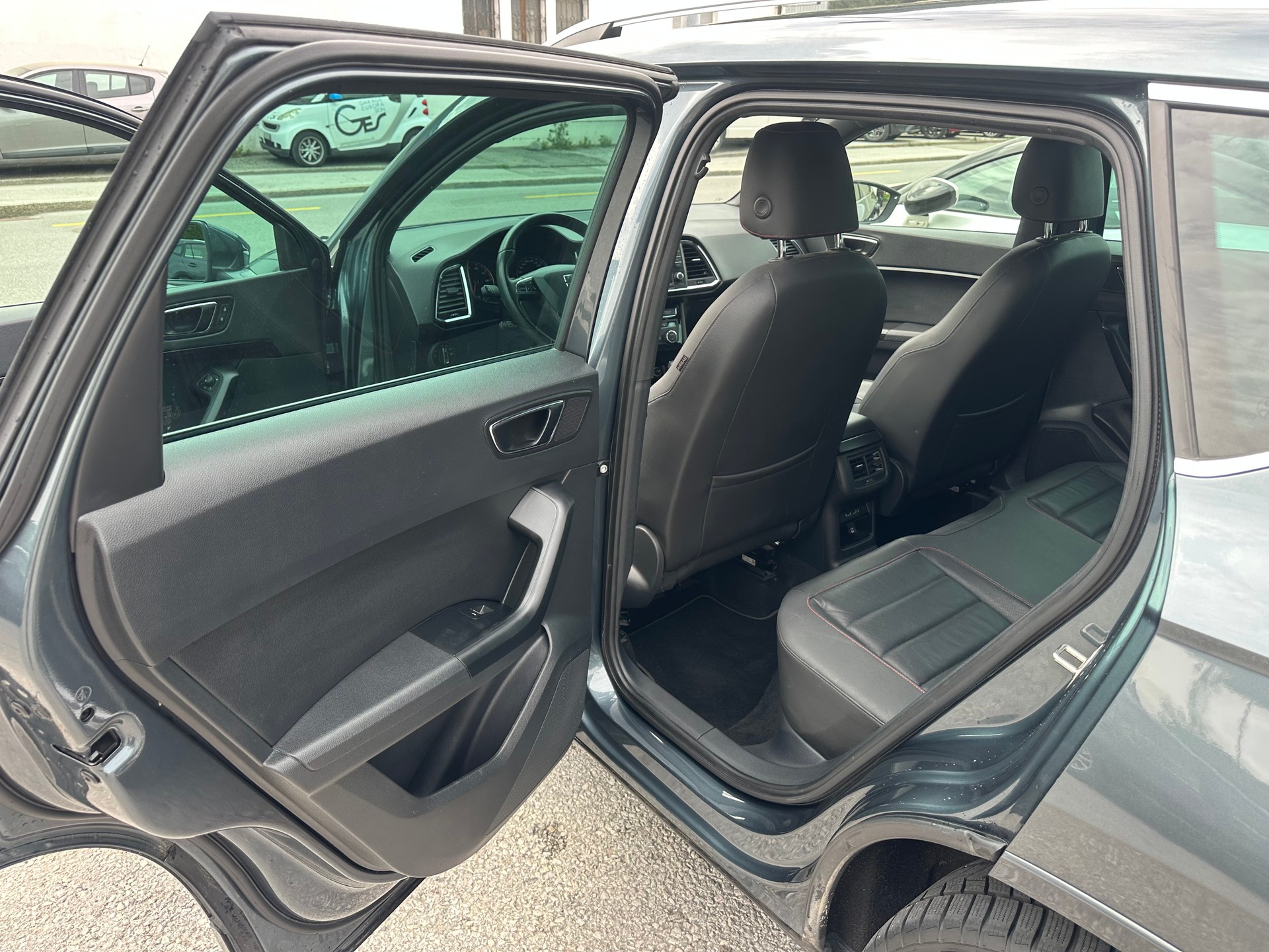 SEAT Ateca 2.0 TSI FR 4Drive DSG-image-9