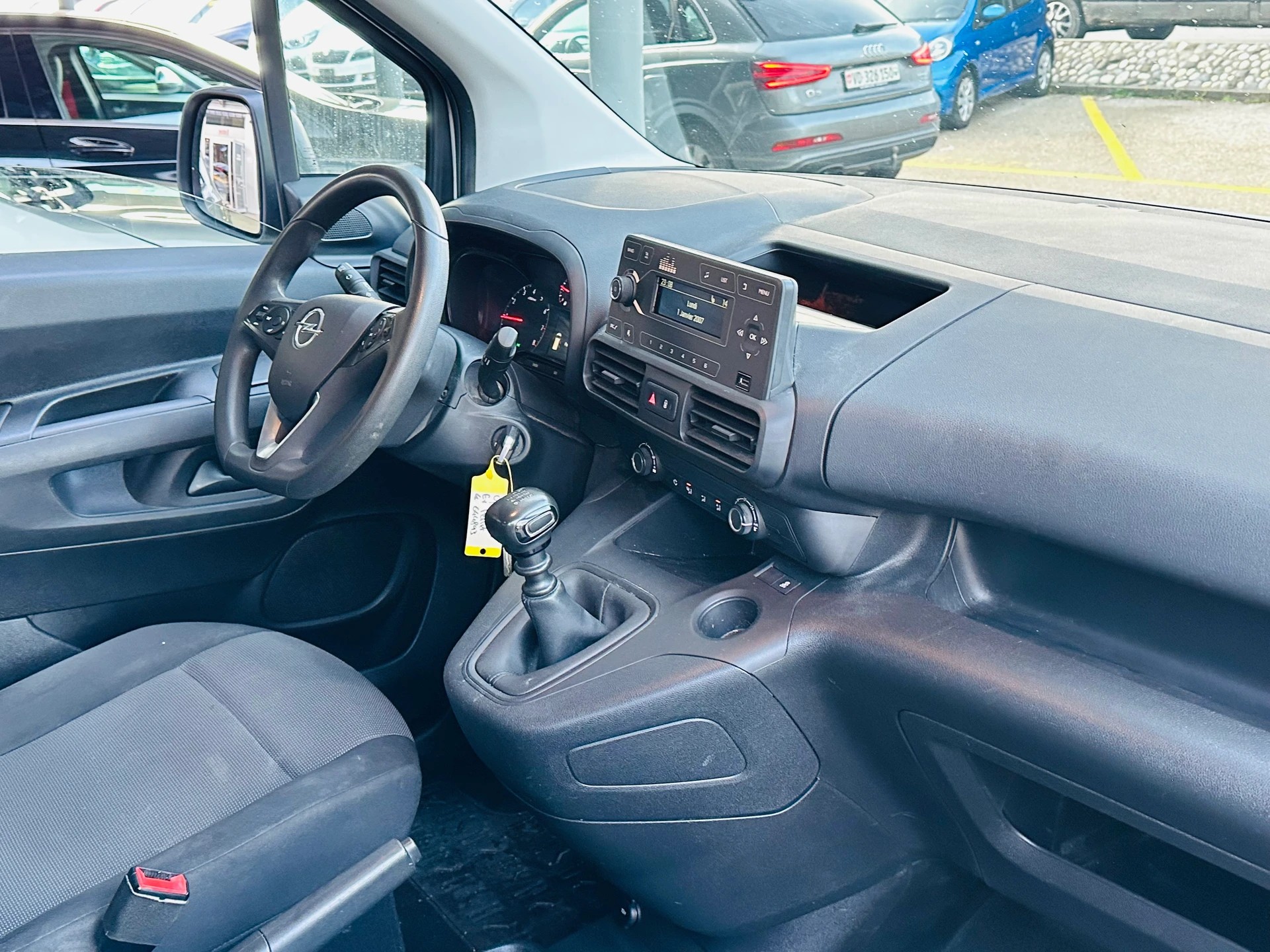 OPEL Combo Life 1.2 Enjoy-image-9