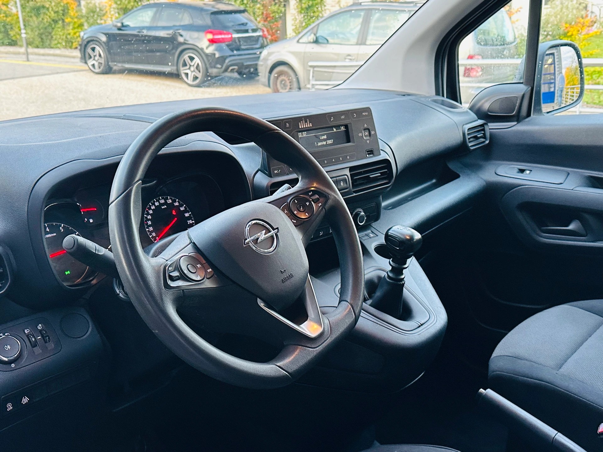OPEL Combo Life 1.2 Enjoy-image-8