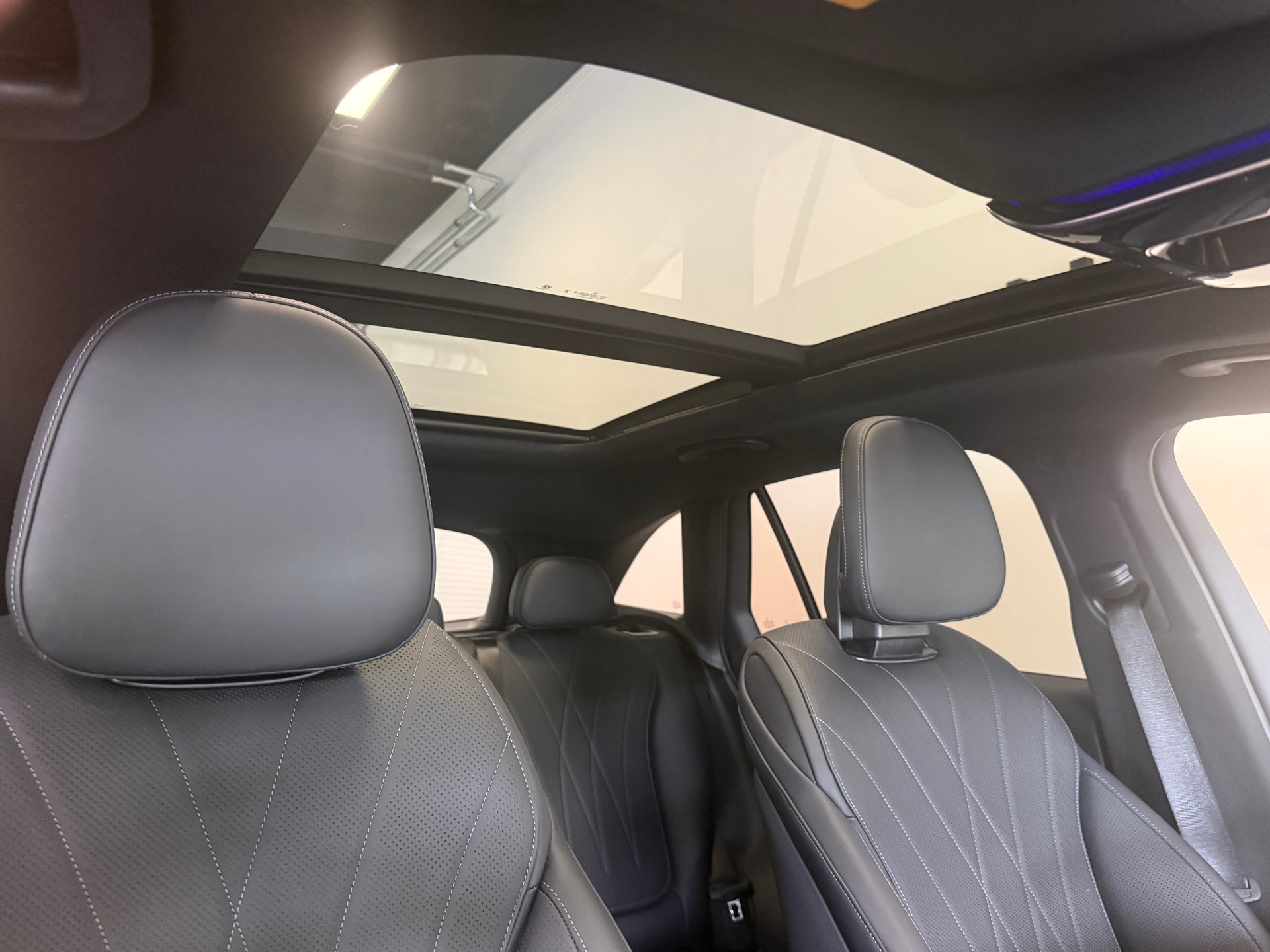 MERCEDES-BENZ GLC 43 AMG Executive Edition 4Matic 9G-Tronic-image-10