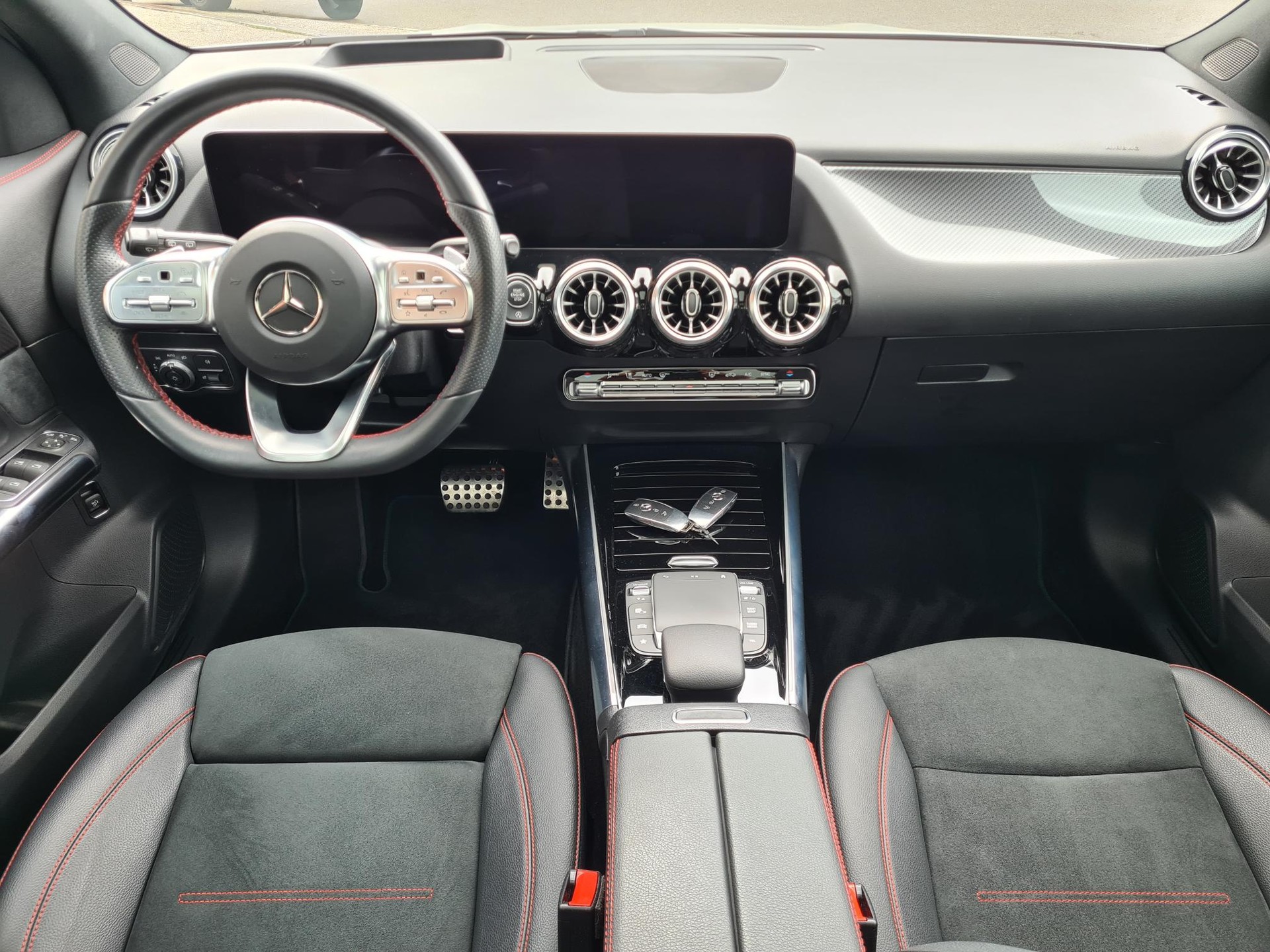 MERCEDES-BENZ GLA 250 4Matic AMG Line 8G-DCT-image-9