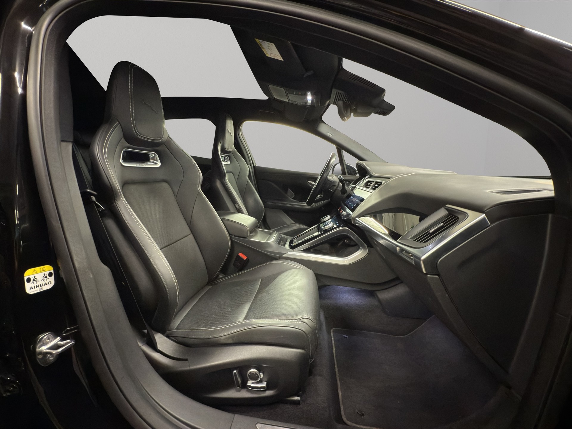 JAGUAR I-Pace EV400 HSE AWD-image-9