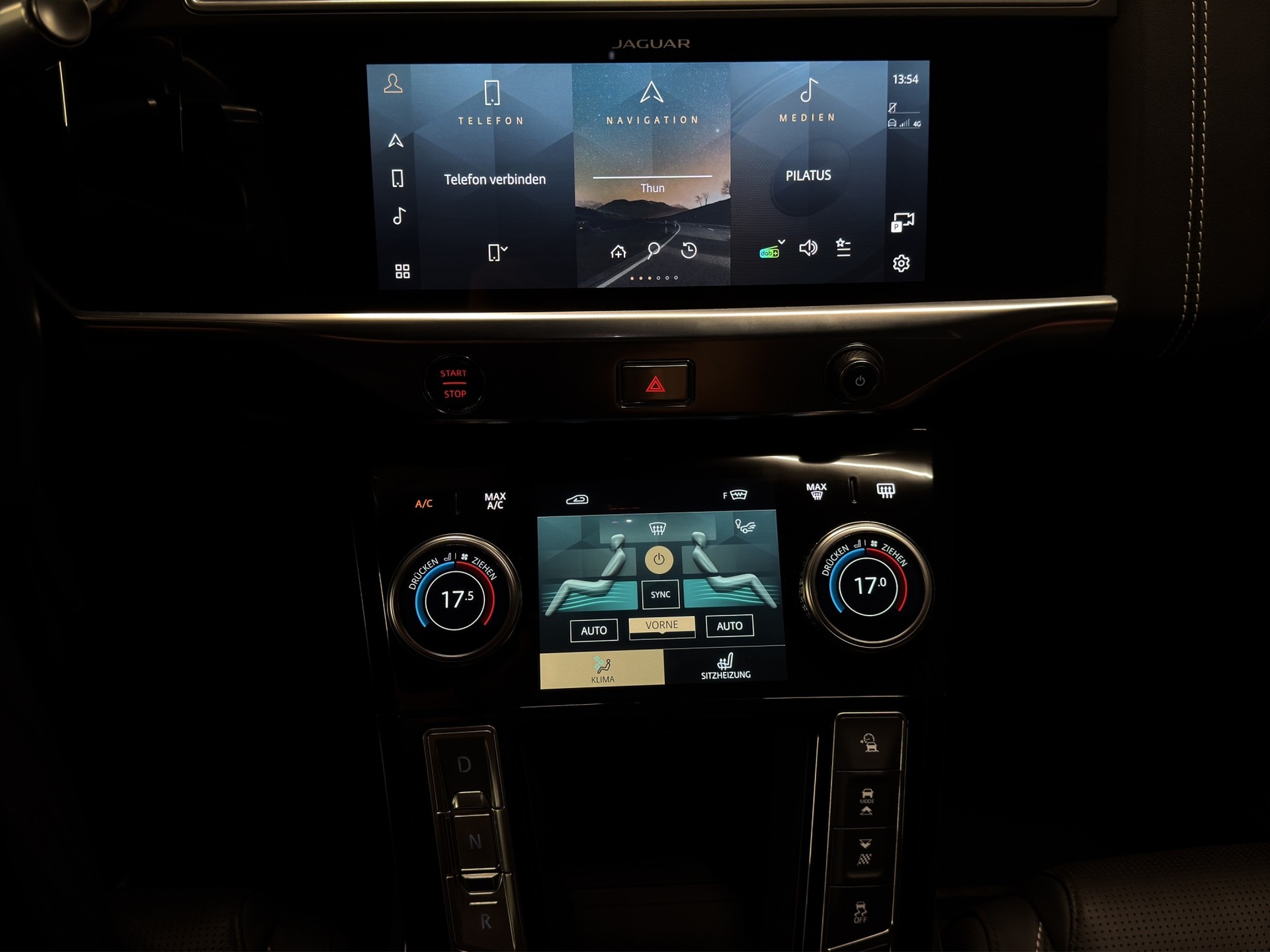 JAGUAR I-Pace EV400 HSE AWD-image-18