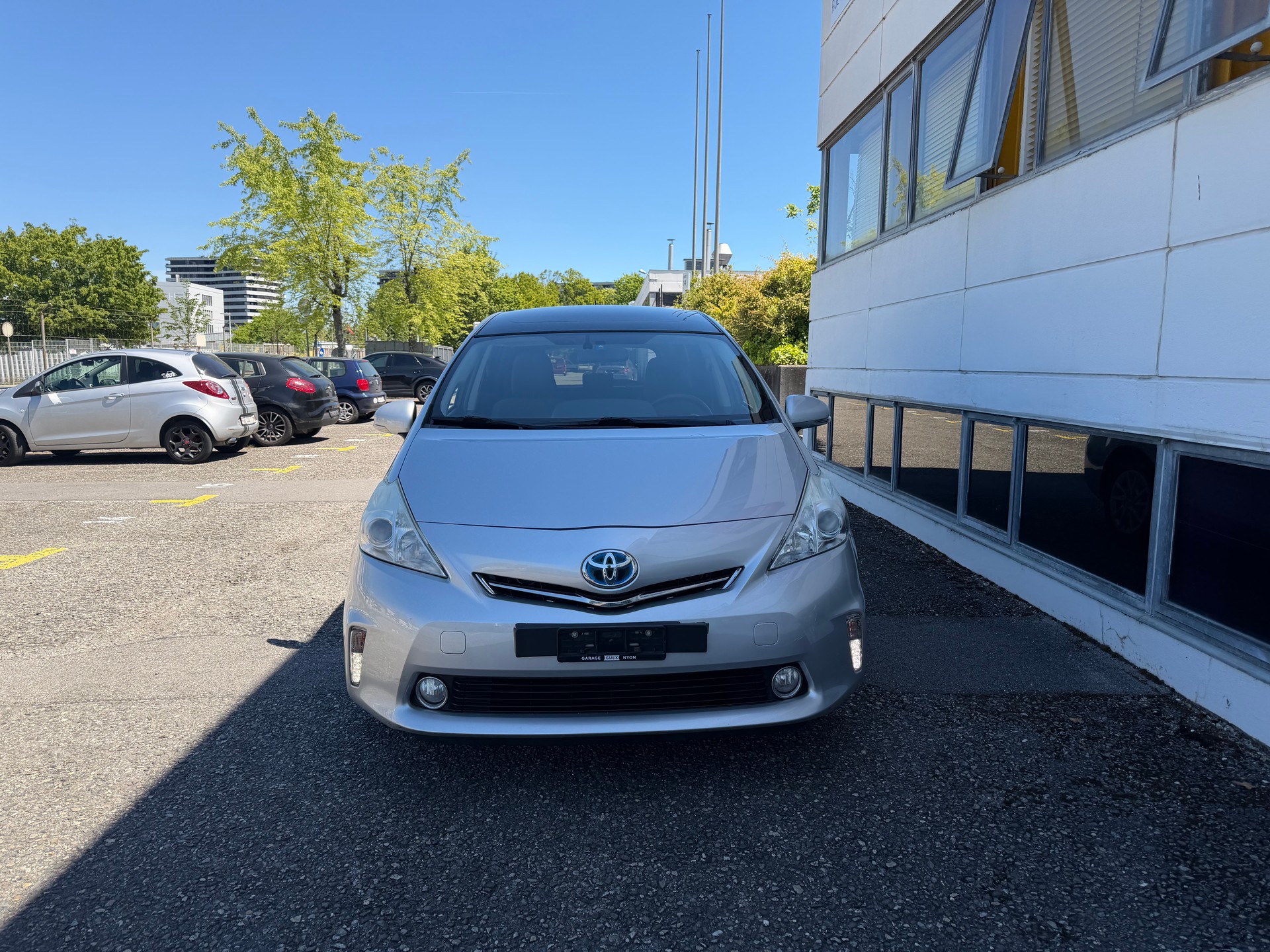 TOYOTA Prius+ 1.8 VVT-i HSD Luna-image-1