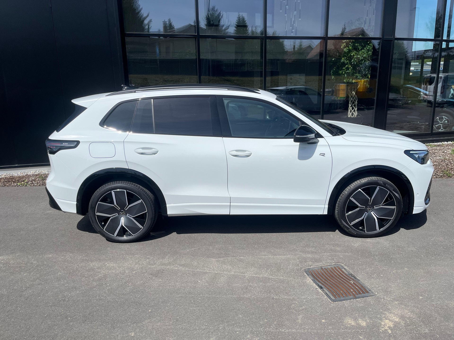 VW Tiguan 1.5 TSI evo2 eHybrid R-Line DSG-image-10