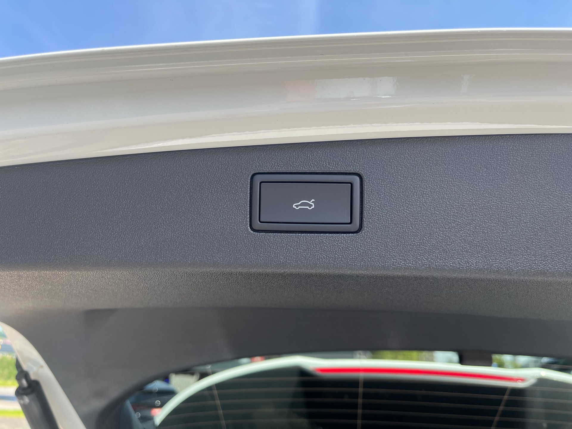 VW Tiguan 1.5 TSI evo2 eHybrid R-Line DSG-image-8