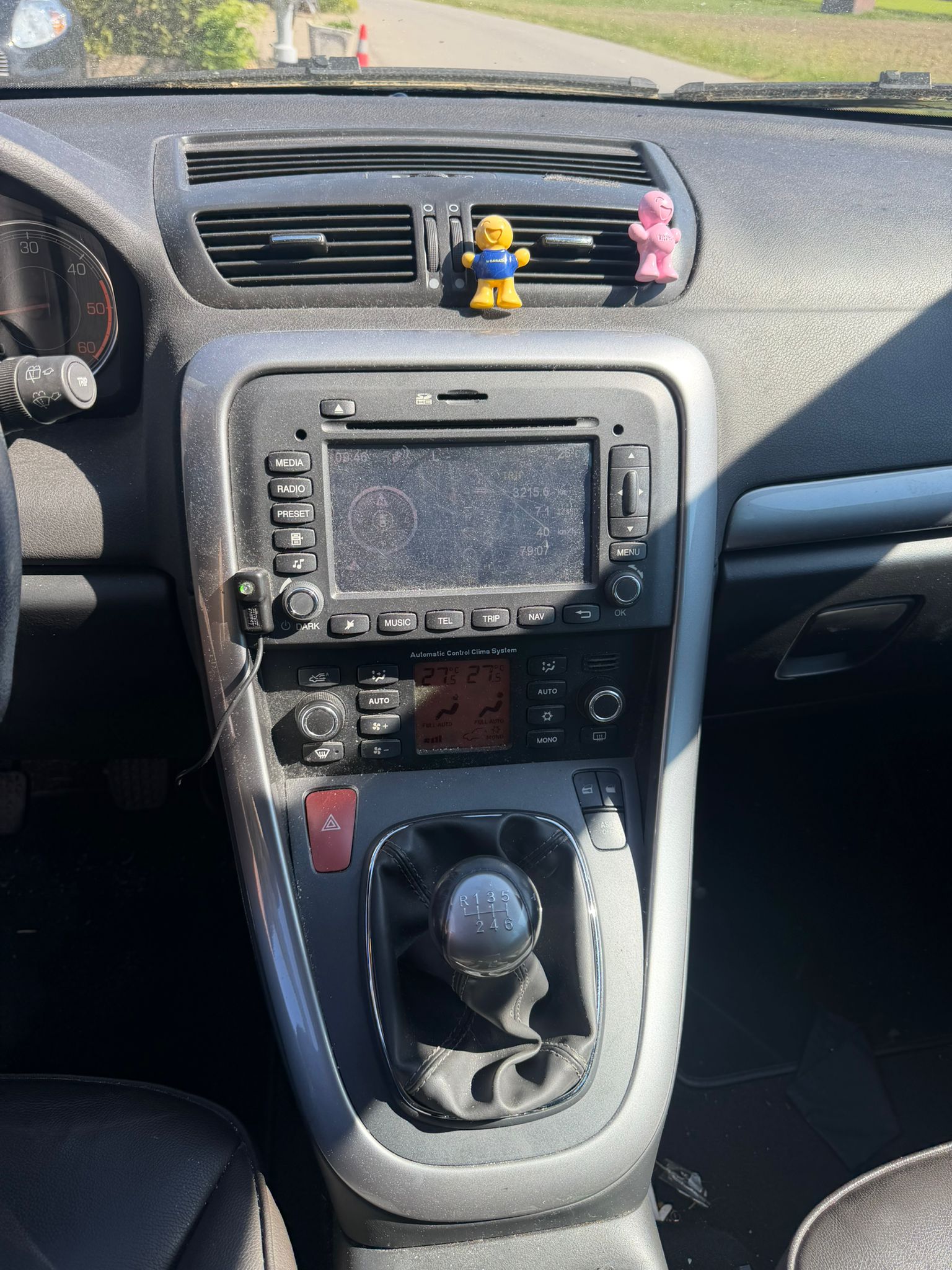 FIAT Croma 1.9 16V JTD Emotion-image-9