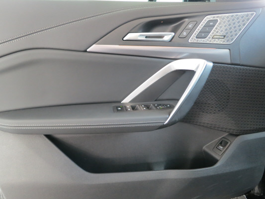 BMW X1 xDrive 20d 48V M Sport-image-10