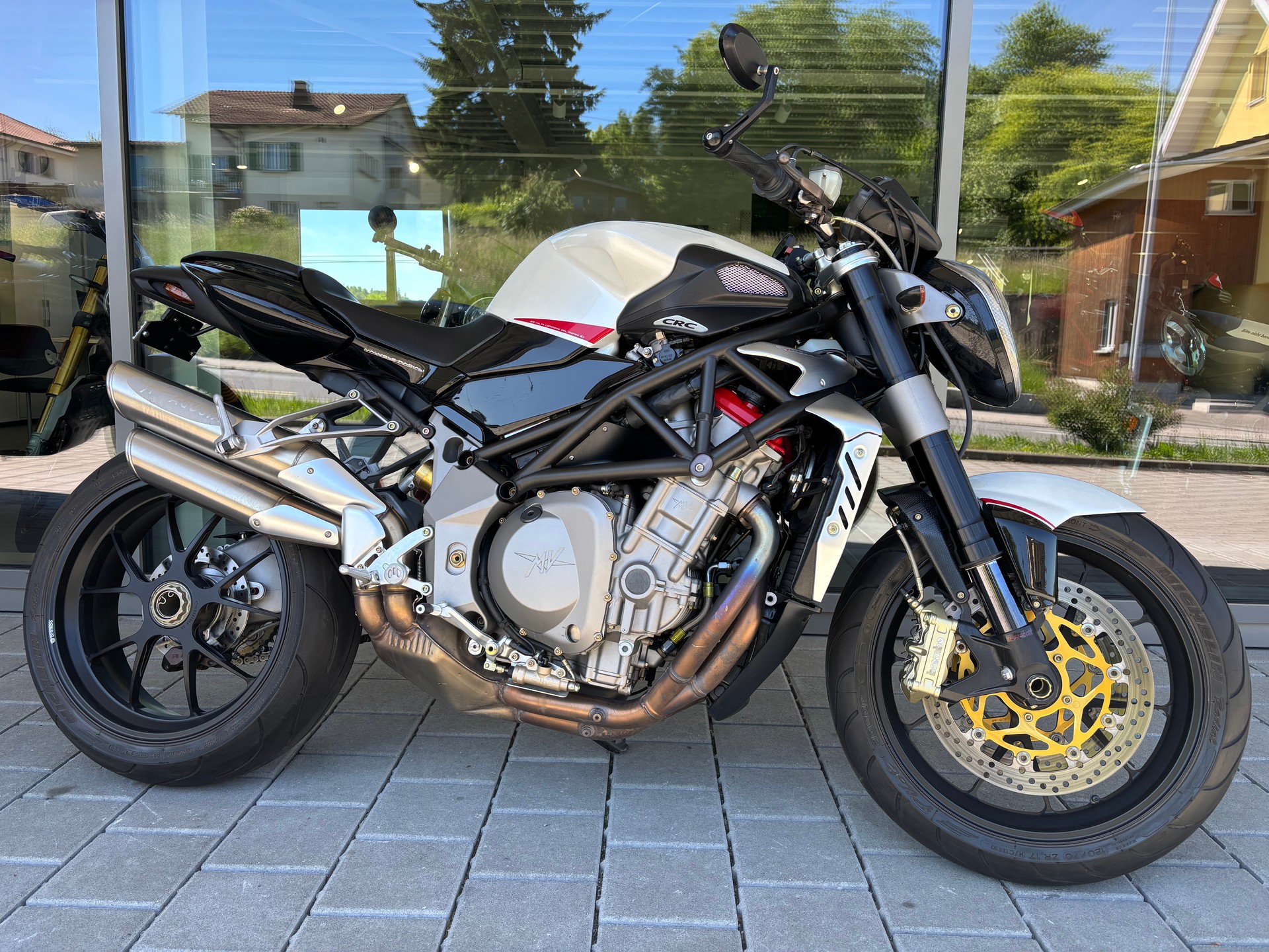 MV AGUSTA B4 Brutale 910 R-image-0