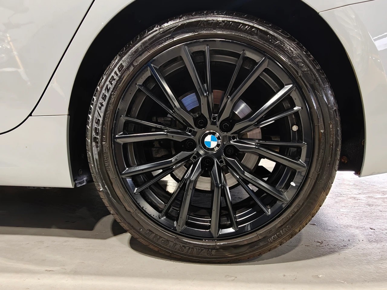 BMW 320d xDrive CH FAHRZEUG-image-15