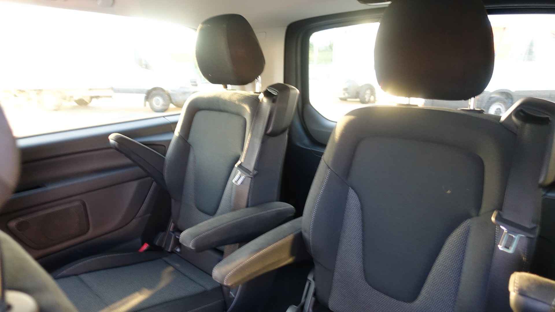 MERCEDES-BENZ V 250 d Swiss Edition lang 4Matic 7G-Tronic-image-8