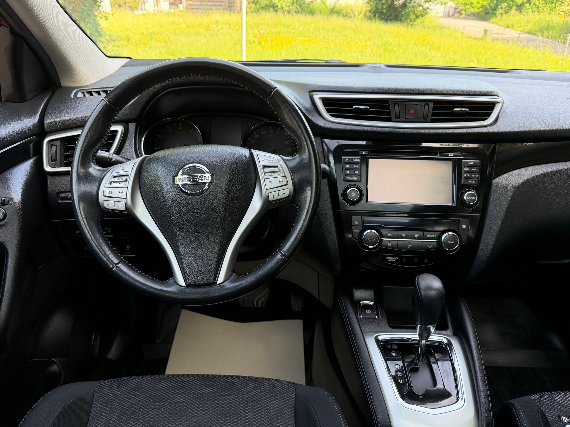 NISSAN Qashqai 1.2 DIG-T N-Connecta Xtronic CVT-image-9