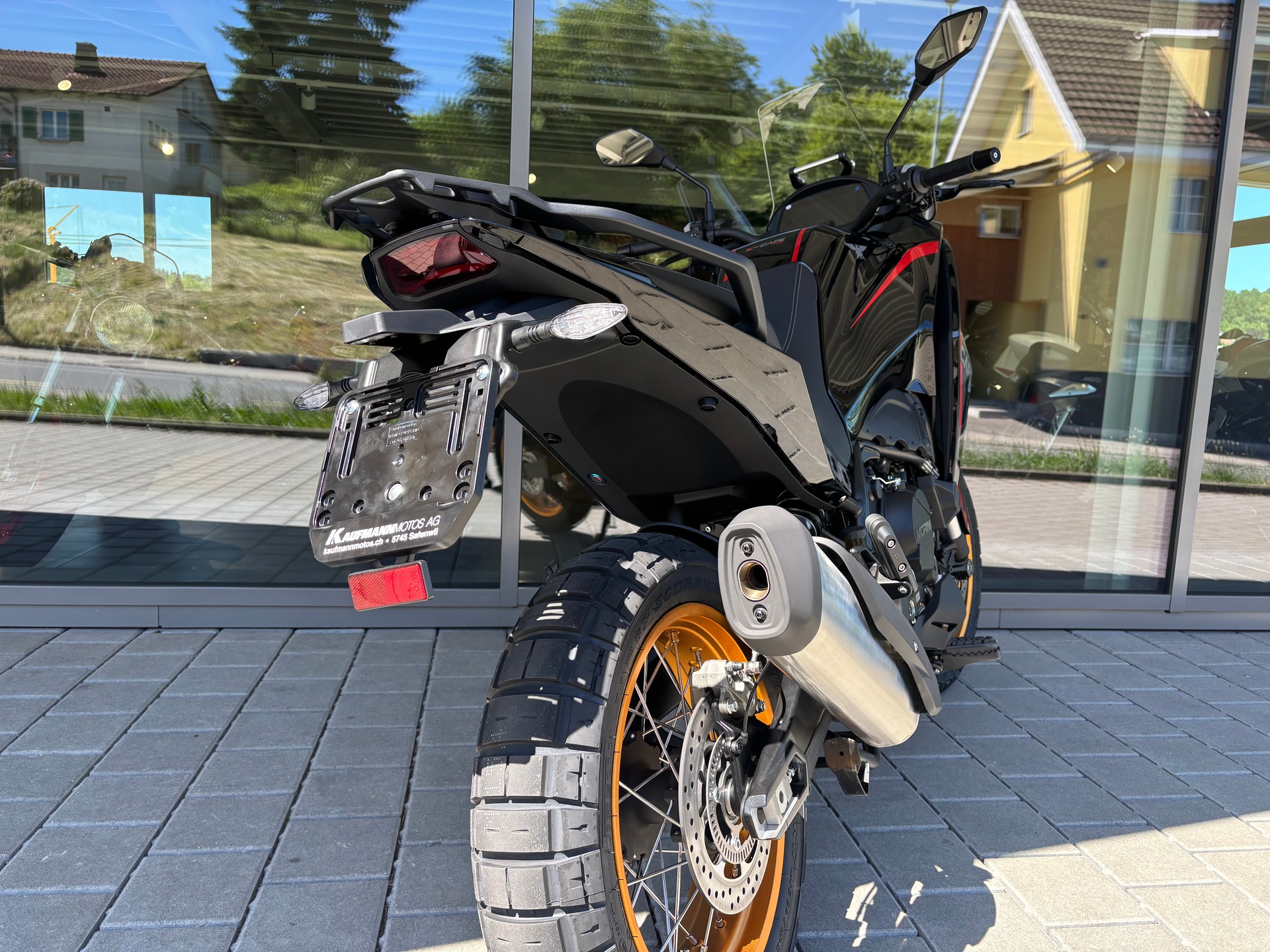 MOTO MORINI Gold Edition-image-3