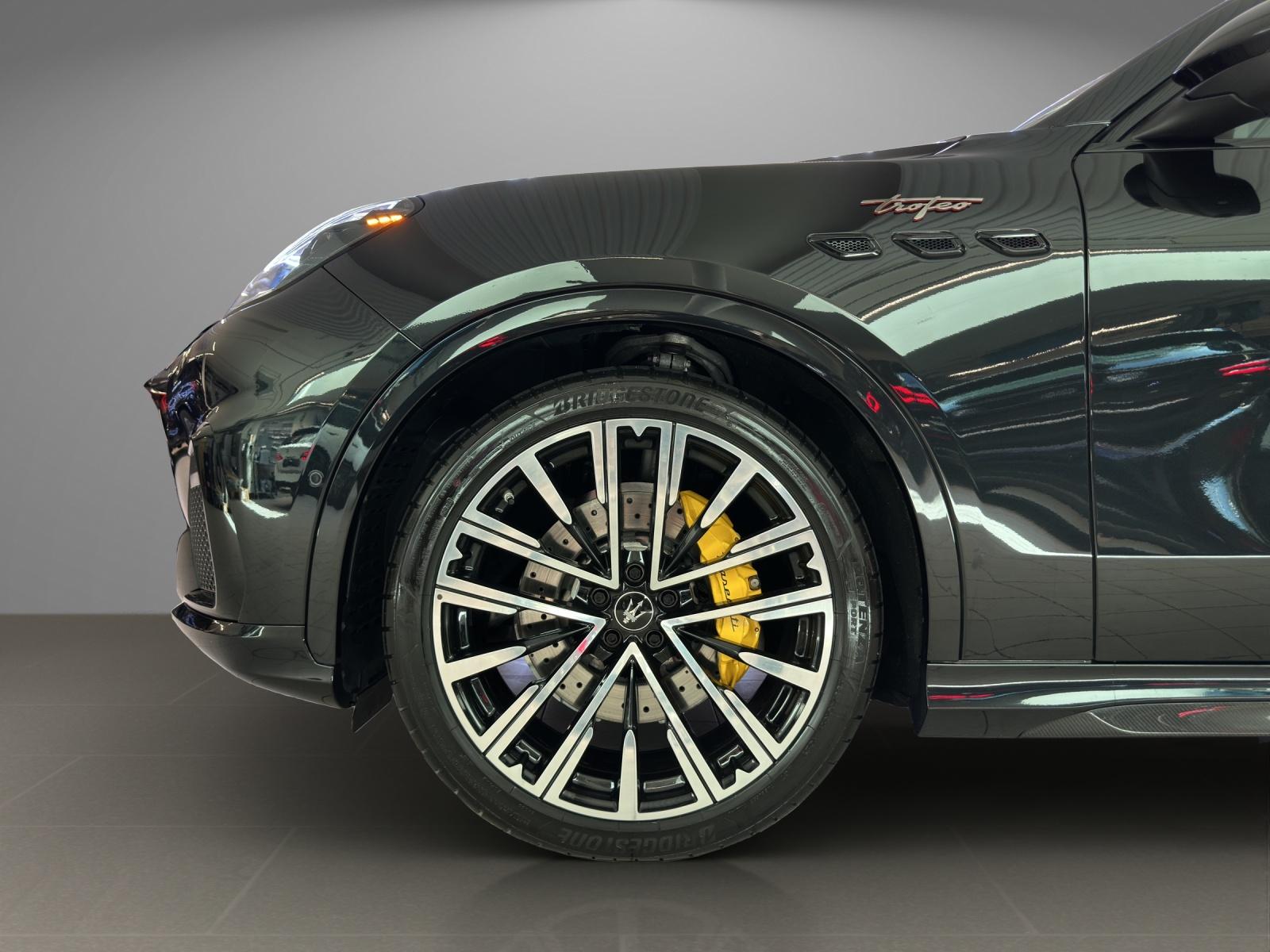 MASERATI Grecale 3.0 V6 Trofeo-image-17