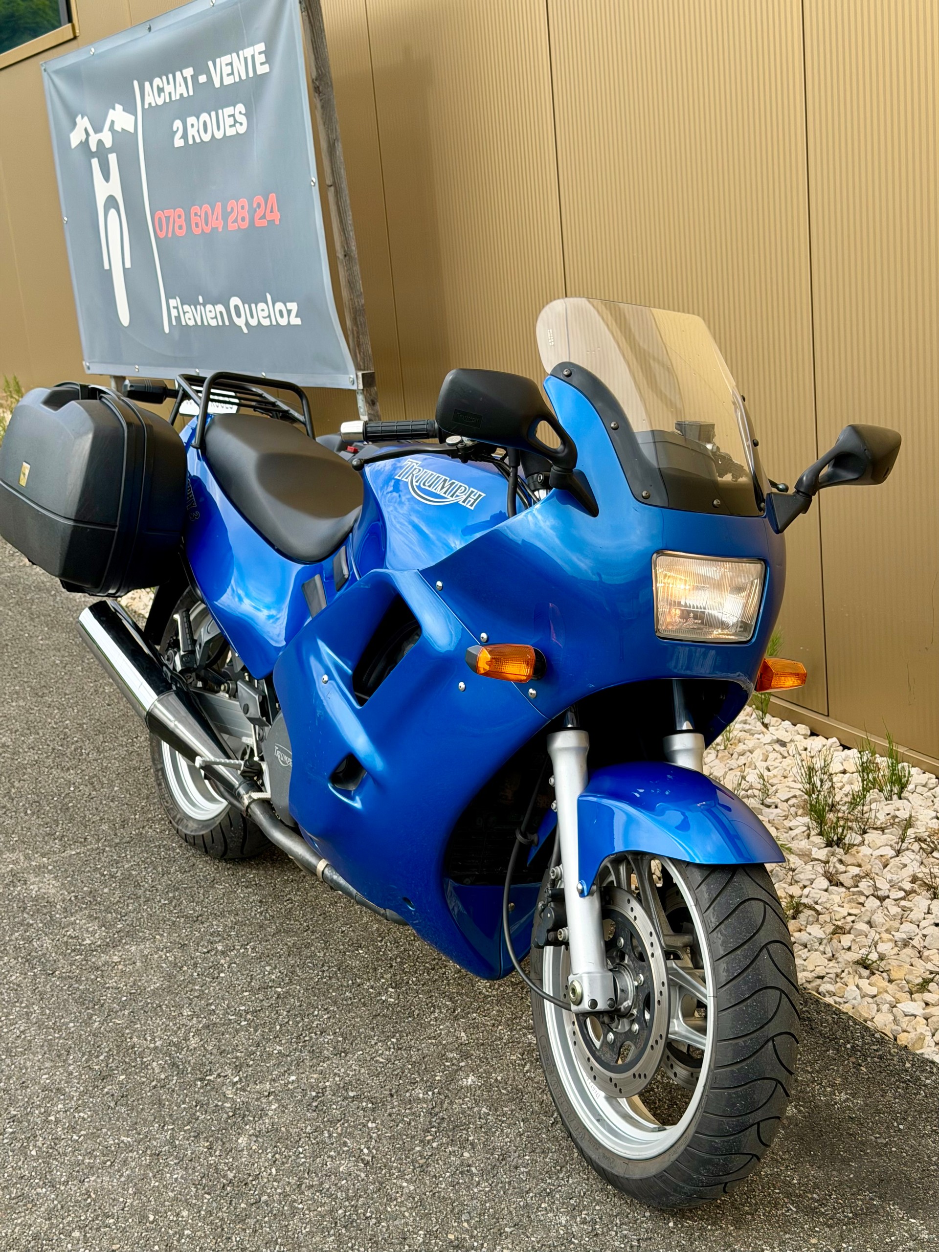 TRIUMPH Trophy 900-image-0