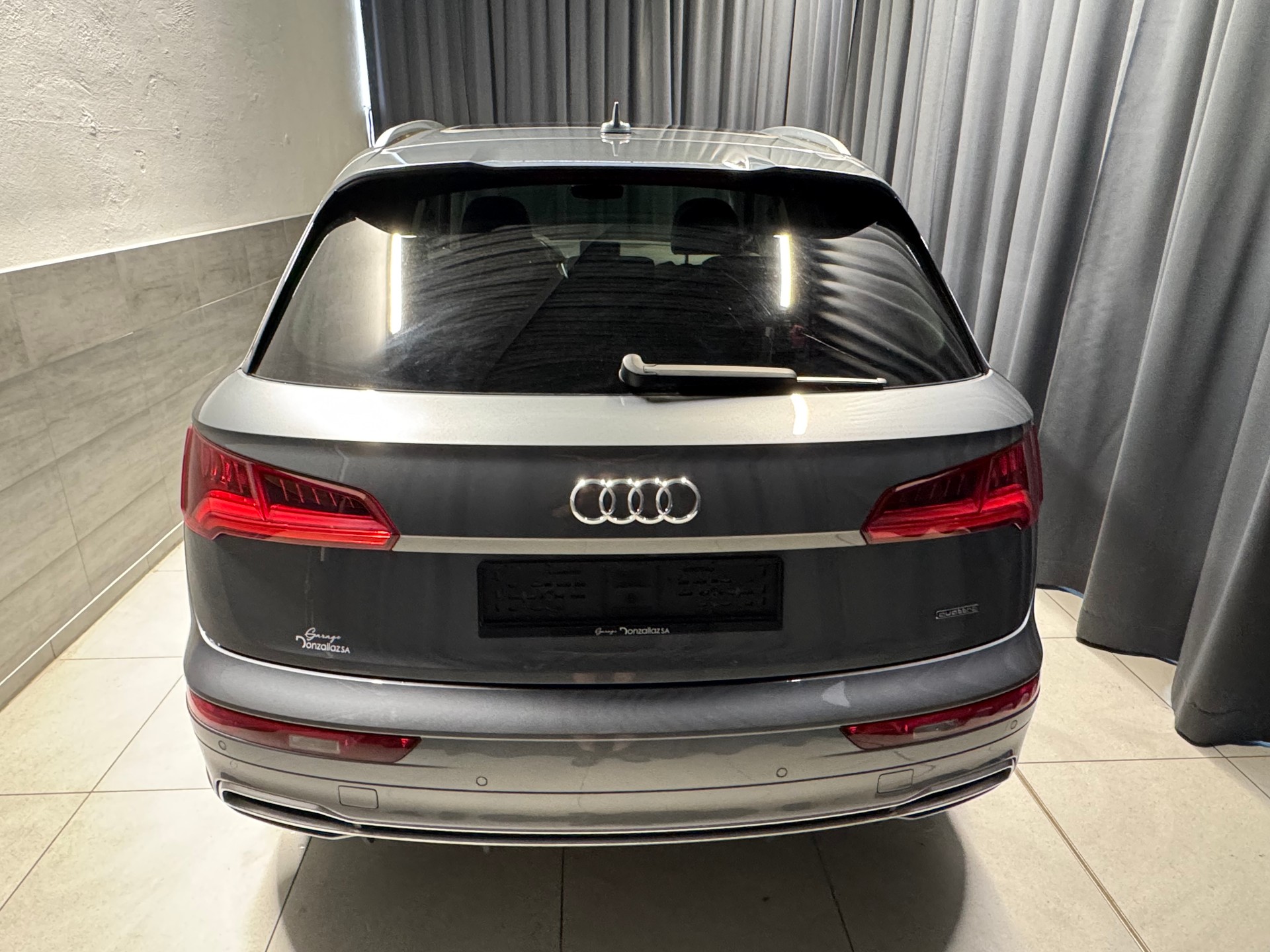 AUDI Q5 2.0 TFSI sport quattro S-tronic S-line (1)-image-4