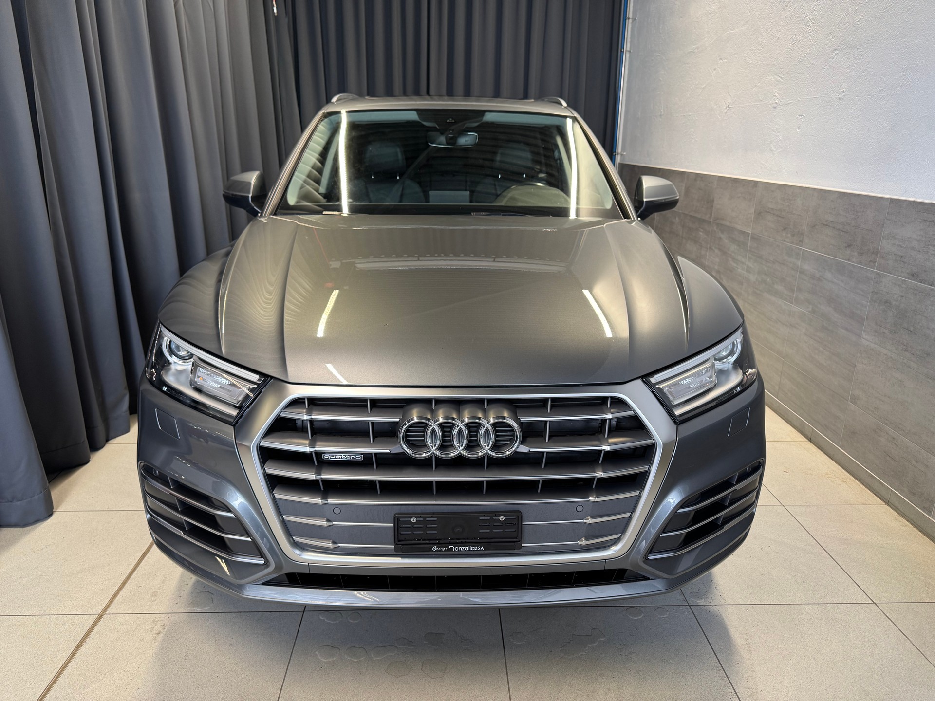 AUDI Q5 2.0 TFSI sport quattro S-tronic S-line (1)-showroom-element-1