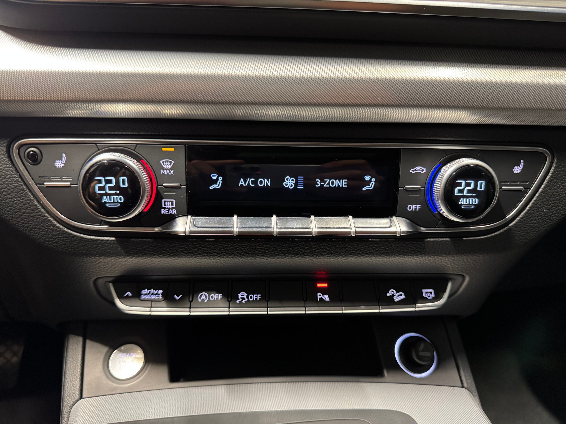 AUDI Q5 2.0 TFSI sport quattro S-tronic S-line (1)-image-16