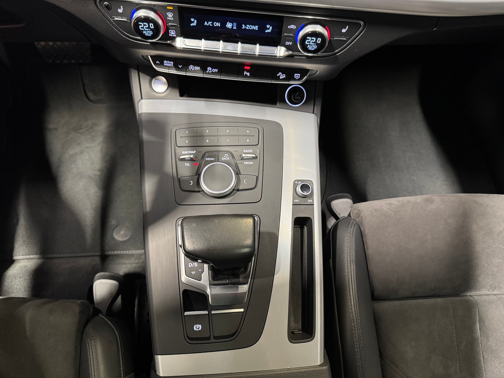 AUDI Q5 2.0 TFSI sport quattro S-tronic S-line (1)-image-17