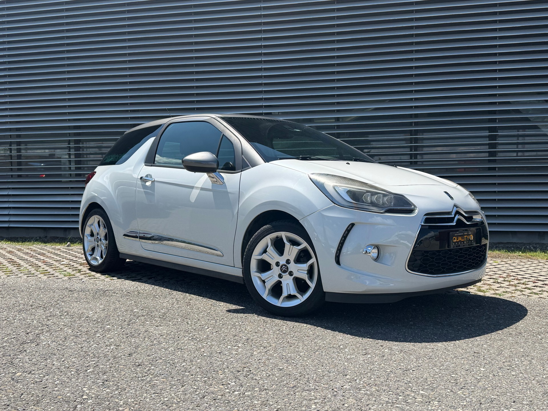 DS AUTOMOBILES DS3 1.2 VTi SO Chic-image-4